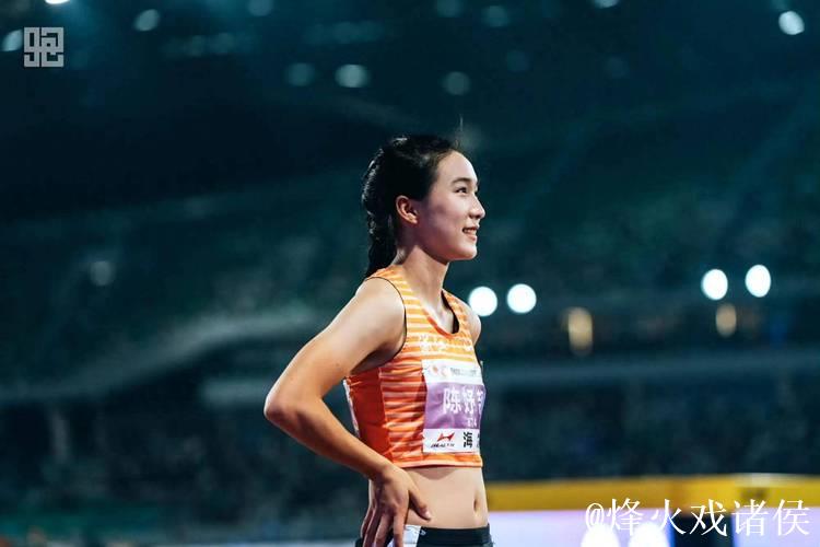 全国田径锦标赛：陈妤颉女子200米决赛以23秒21摘金