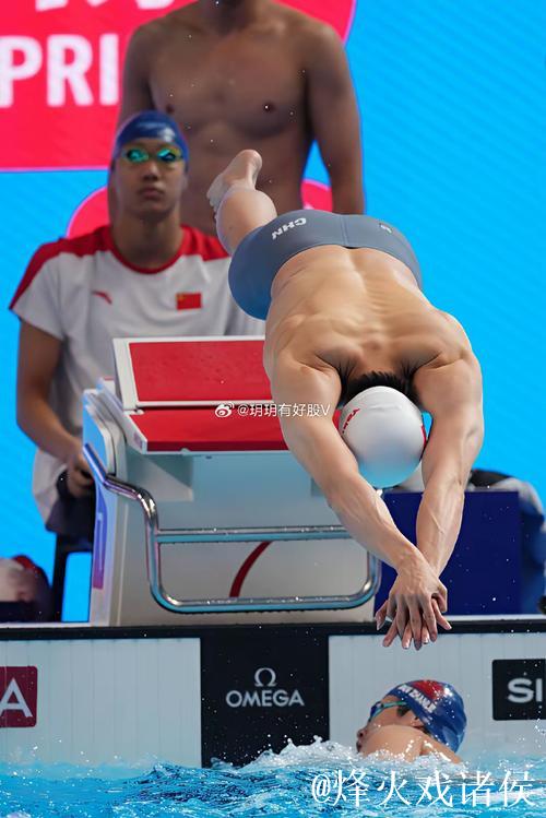 中国男队勇夺世锦赛4x200米自由泳接力亚军